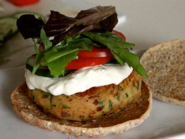 Falafel Burger