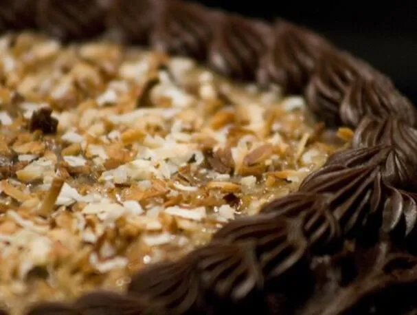 2 Kişilik Glutensiz Mini Alman Çikolatalı Kekler